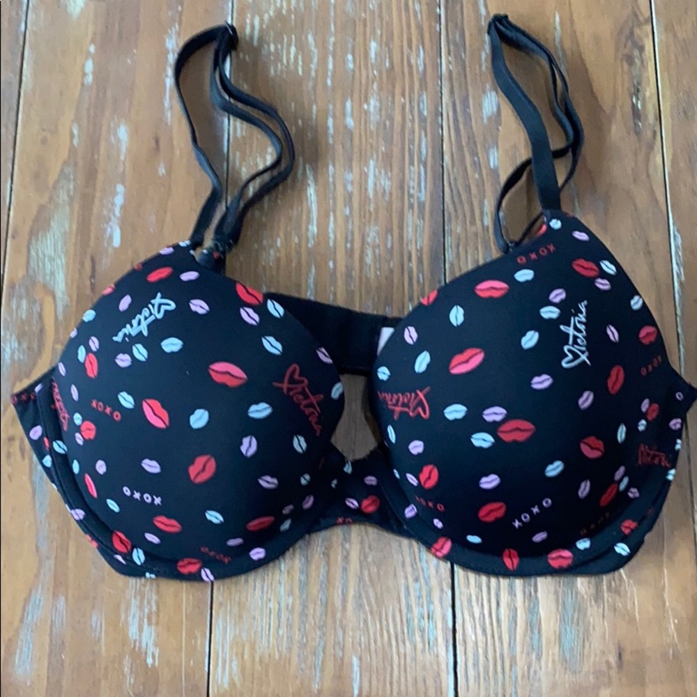 VS Push up tee shirt bra
